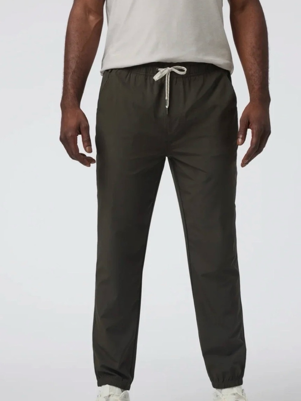 Vuori Men's Kore Jogger Men's Olive Drawstring Jogger Pants Size L